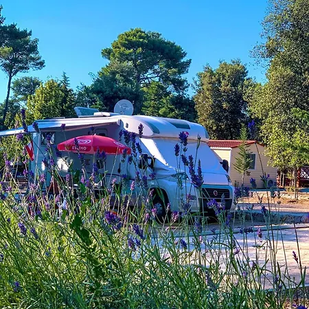 Camping Park Soline Pitches